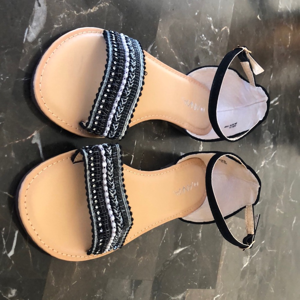 Brand new women’s sandals